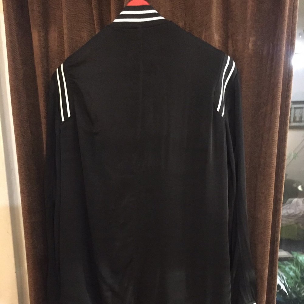 Black Jacket - Picture 4 of 5